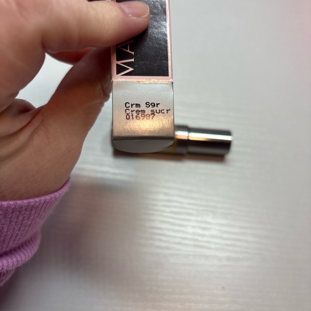 Mary Kay Nourishine Lip Gloss .27fl oz NIB Cream & Sugar - Picture 3 of 5
